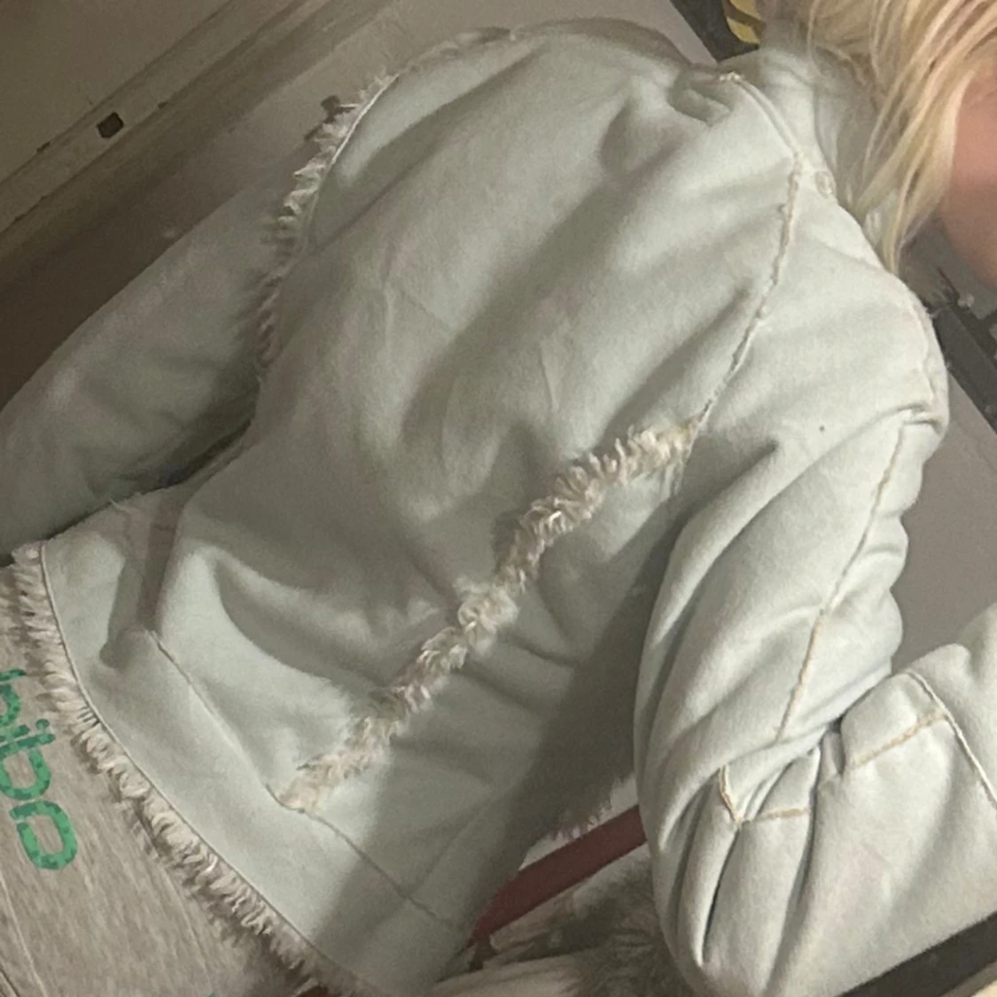 ljusblå jacka från bebe - 91