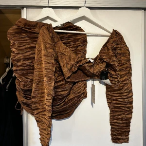 SET - Aldrig använt från NAKD