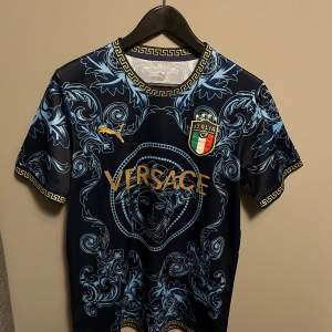 Italien Versace tröja