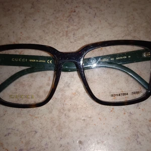 Gucci glasögonbågar  - Helt nya Gucci glasögonbågar 