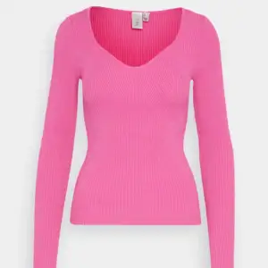 Säljer min superfina rosa tröja från YAS. Köpt för något år sedan men använd ca 3 gånger. Sitter jätte bekvämt och inga defekter.  Orginalpris: 520 kr skick: 10/10 Skriv privat för fler bilder eller om det är några funderingar! Tryck gärna på köp nu!