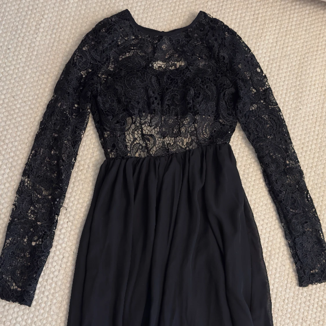 Maxiklänning i spets