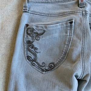Fina gråa jeans, storlek xxs 
