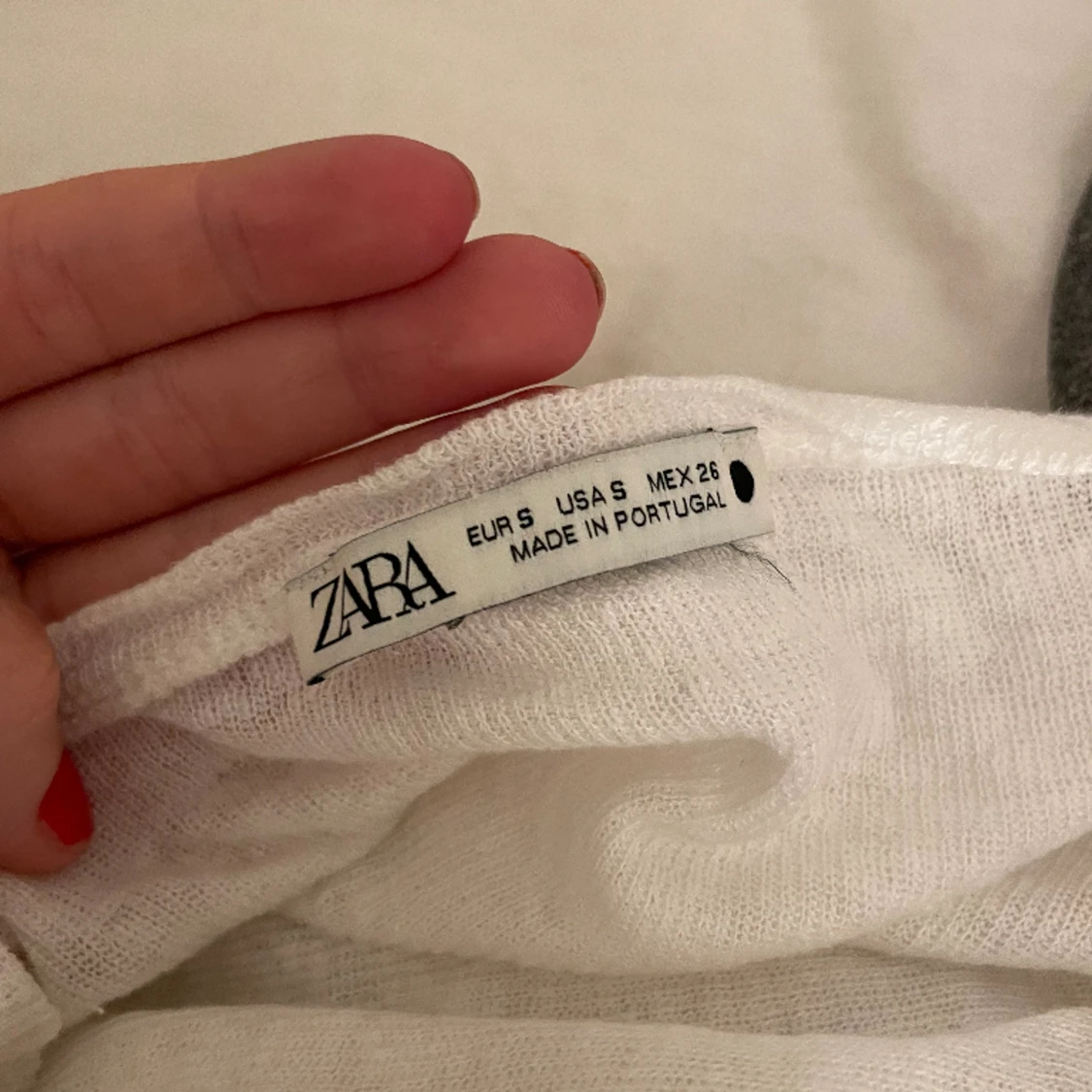 ZARA TSHIRT - 90