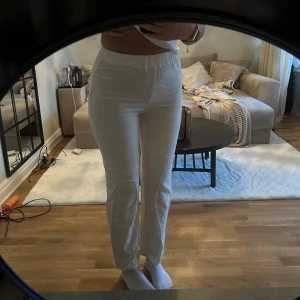 Linnebyxa - Linnebyxa från Nelly x Bianca, storlek 36. Aldrig använda!