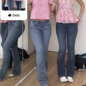 Super snygga low waist bootcut jeans från Zara💓säljer då den inte används längre