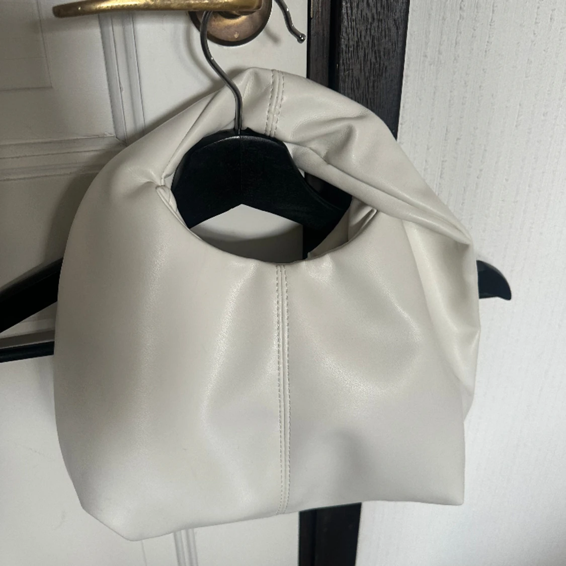 Vit handväska - 90