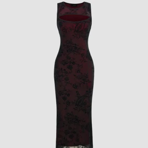 Klänning - Helt ny och oanvänd. Jg köpte den för 315. Jätte populär.