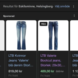 Söker Lågmidjade jeans - Är 170 cm lång och söker jeans. Gärna lbt eller några andra som har något extra på fickorna bak. Svarta, gråa eller blåa. Helst mörkare blå. Skicka gärna bilder på och vill inte köpa jätte dyra.💓