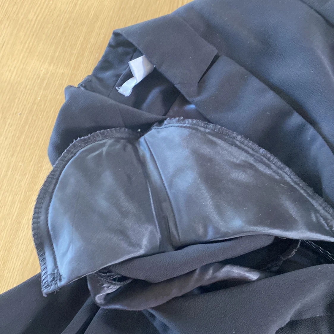 Svart långärmad jumpsuit - 92