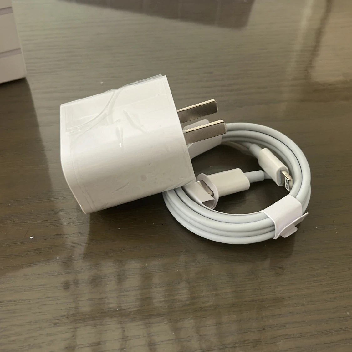 Iphone laddare 