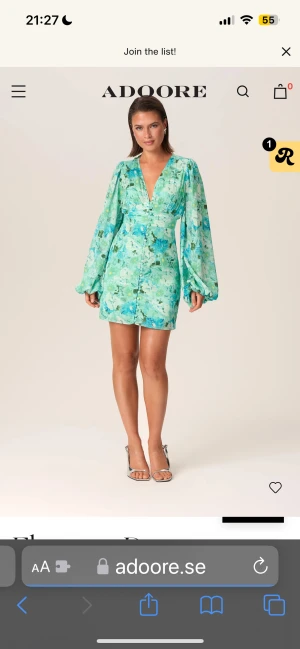 Adoore klänning - Säljer min adooreklänning som är använd 1 kväll. Nypris 1495kr mitt pris 1000kr. Skriv för egna bilder