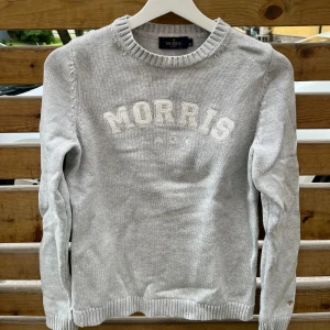 Morris Lady Grå Tröja - Fint skick!  Skriv gärna om du har några frågor eller funderingar 😊 Skickas samma dag eller dagen efter🚀