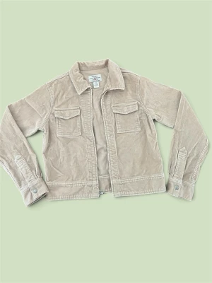 Vintage jeansjacka  Polo Ralph Lauren - Polo Jeans Co. Ralph Lauren corduroy jacket 🤎 Beige/cream färg med clean vintage look Bra skick och snygg oversized fit