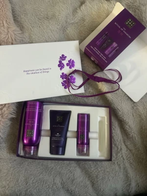 Rituals The Ritual of Ayurveda presentkit - Lyxigt presentkit från Rituals  (ENBART BODYLOTION I DENNA)