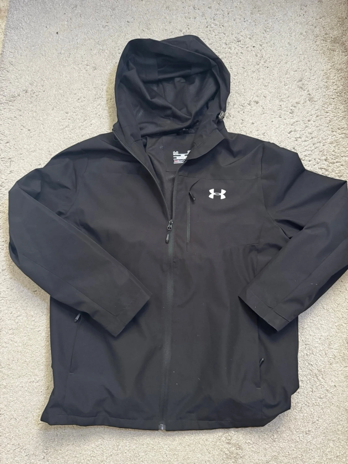 Svart vindjacka från Under Armour - 1