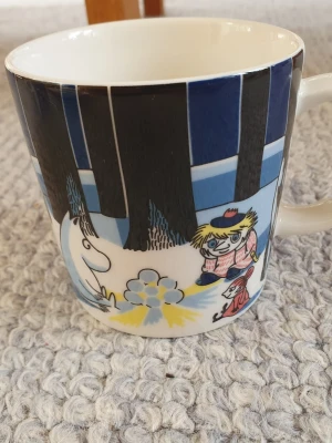 Muminmugg Snölykta Mumin  - Felfri oanvänd mugg (utan etikett). Säljer fler Muminmuggar så kika gärna på mina övriga annonser också. Packar mycket noggrant. 
