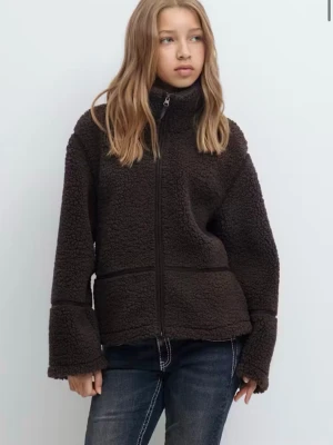 Mörkbrun teddyjacka med dragkedja - Mysig mörkbrun teddyjacka med hög krage och hel dragkedja framtill. Jackan har en avslappnad passform, breda ärmar och är tillverkad i fluffigt teddy-material som håller dig varm. Perfekt för lager-på-lager och en cool vardagsstil.