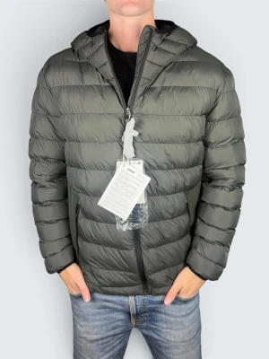 Colmar jacka - Storlek: L(54) || Skick: Mycket bra|| Nypris: Ca 5000kr || Följ för liknande produkter 🌊🍾