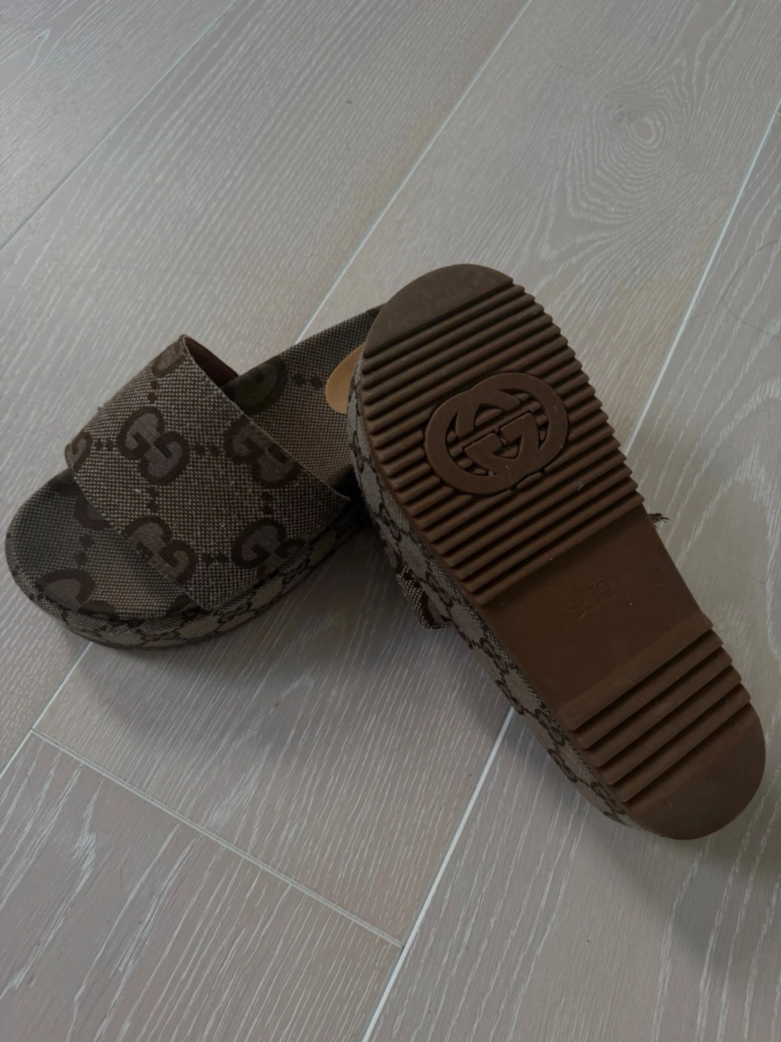 Tofflor  - 1