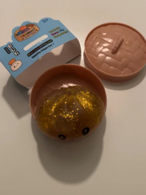 Golden dumpling  - Det är en golden dumpling som e väldigt Rare och svårt att få tag på. ✨ Köpte den idag inna på LEKIA men är medveten om att den bara kommer ligga där, därför så säljer jag den. 😆 Skriv privat för fler frågor eller prisförslag! 💕