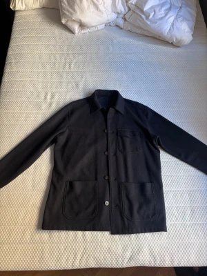 Massimo Dutti Overshirt - Navy Blue Overshirt from Massimo Dutti Size M Original Prize €120 DM for more questions