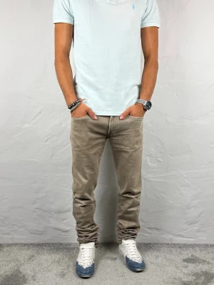 Replay jeans  - Ett par riktigt snygga jeans från Replay i storlek W31 L34 i modellen Anbbas Hyperflex 