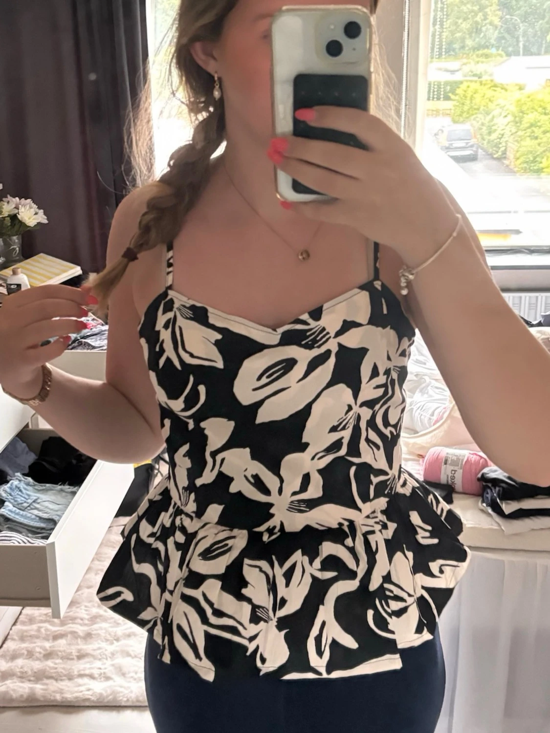 H&M