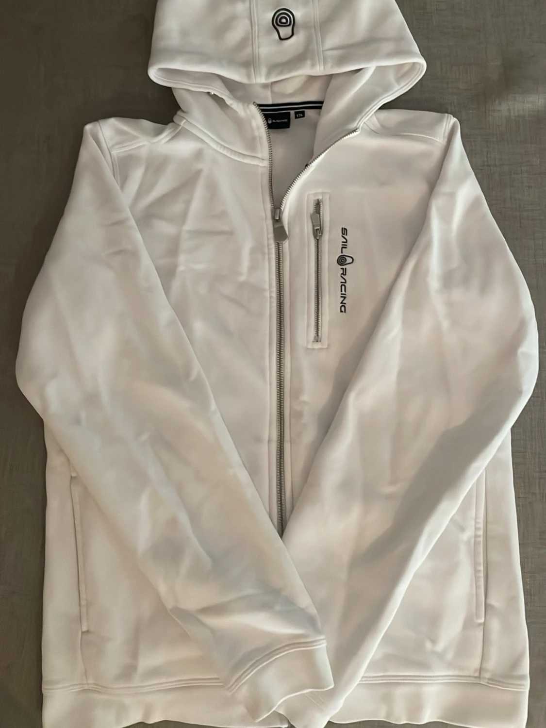 Vit hoodie från Sail Racing