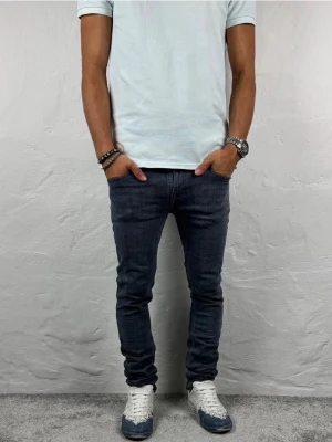 Nudie jeans  - Ett par riktigt snygga jeans från Nudie i storlek W28 L30 i modellen Tight Long John
