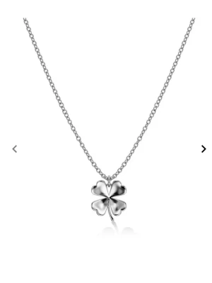 Edblad fyrklöver halsband - Vill inte ha denna längre då den påminner om en dålig period🤗 inte använts många gånger alls och vill bara hellre ha pengar än denna💕 skriv för frågor och sånt🤗🤗