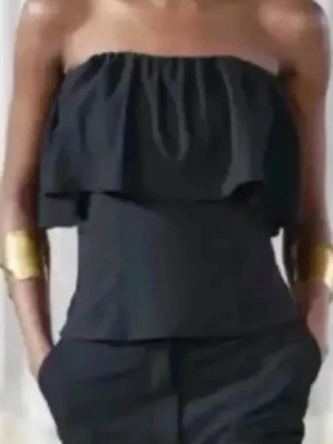 Zara off shoulder topp - Storlek M använd 1 gång!