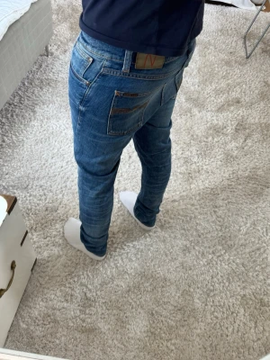 Nudie jeans Lean Dean - Nudie Jeans | skick 9/10 | Storlek 30/32 | Pris - 549kr | Modellen är ca 180cm lång | Hör av dig vid minsta fråga eller fundering!!
