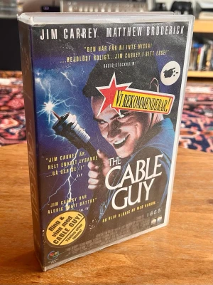Ex-rental VHS Cable Guy - Uthyrnings-ex av ”Cable Guy”. Gott skick. Erbjuder 20% rabatt vid köp av 2 varor 