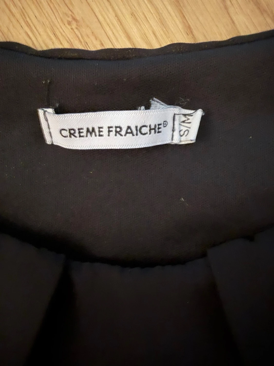 Svart ärmlös topp från Creme Fraiche - 1