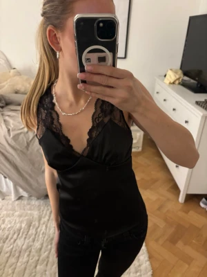 Fest topp  - Står ej storlek men skulle säga xs-s💞