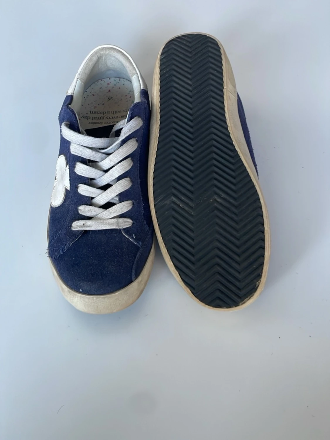 Blå sneakers från The Gallerist - 2