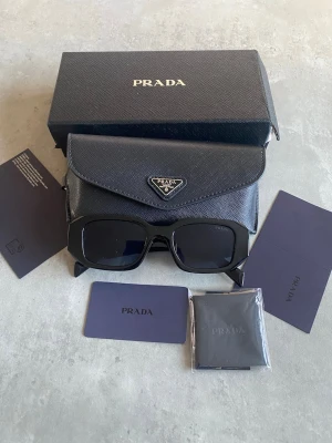 Solglasögon  - Solglasögon 