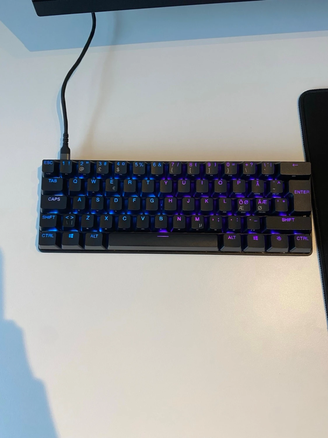 SteelSeries Apex 9 Mini tangentbord - 2