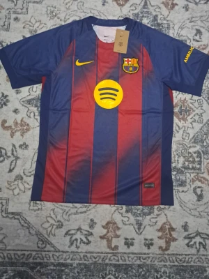 Barcelona hemmatröja - Barcelona hemmatröja size m