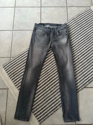 Dondup jeans - Säljer mina Dondup jeans.