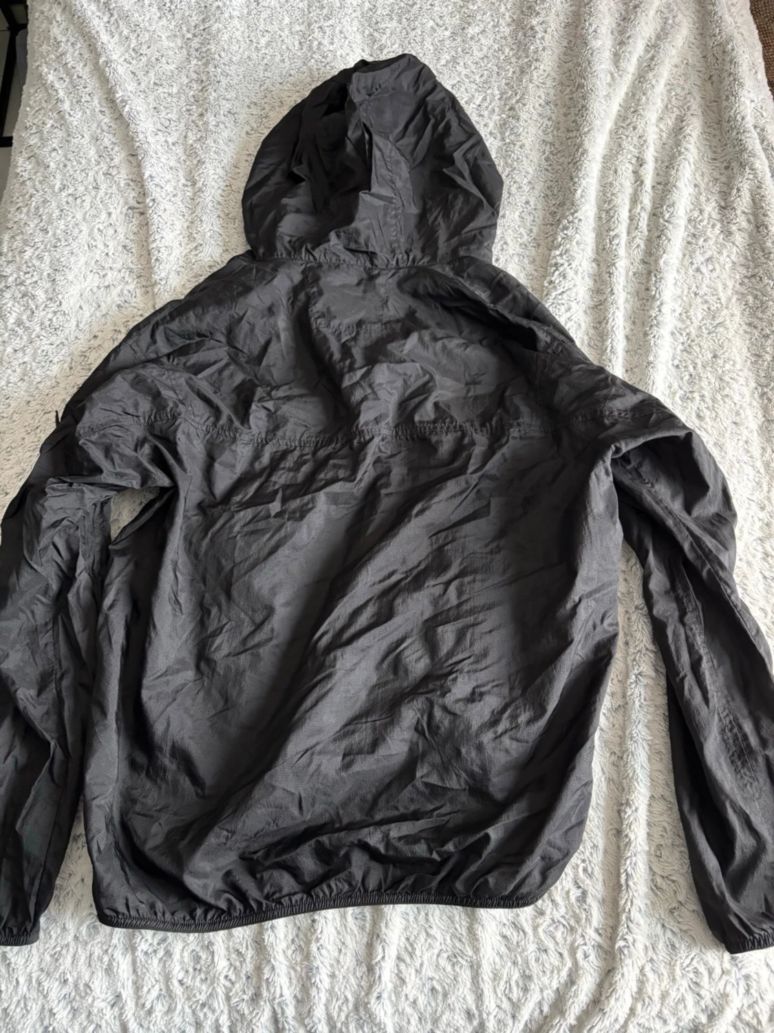 Svart vindjacka från Stone Island - 3