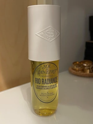 Sol de Janeiro Rio Radiance  - Fräsch parfymmist från Sol de Janeiro i doften Rio Radiance. 