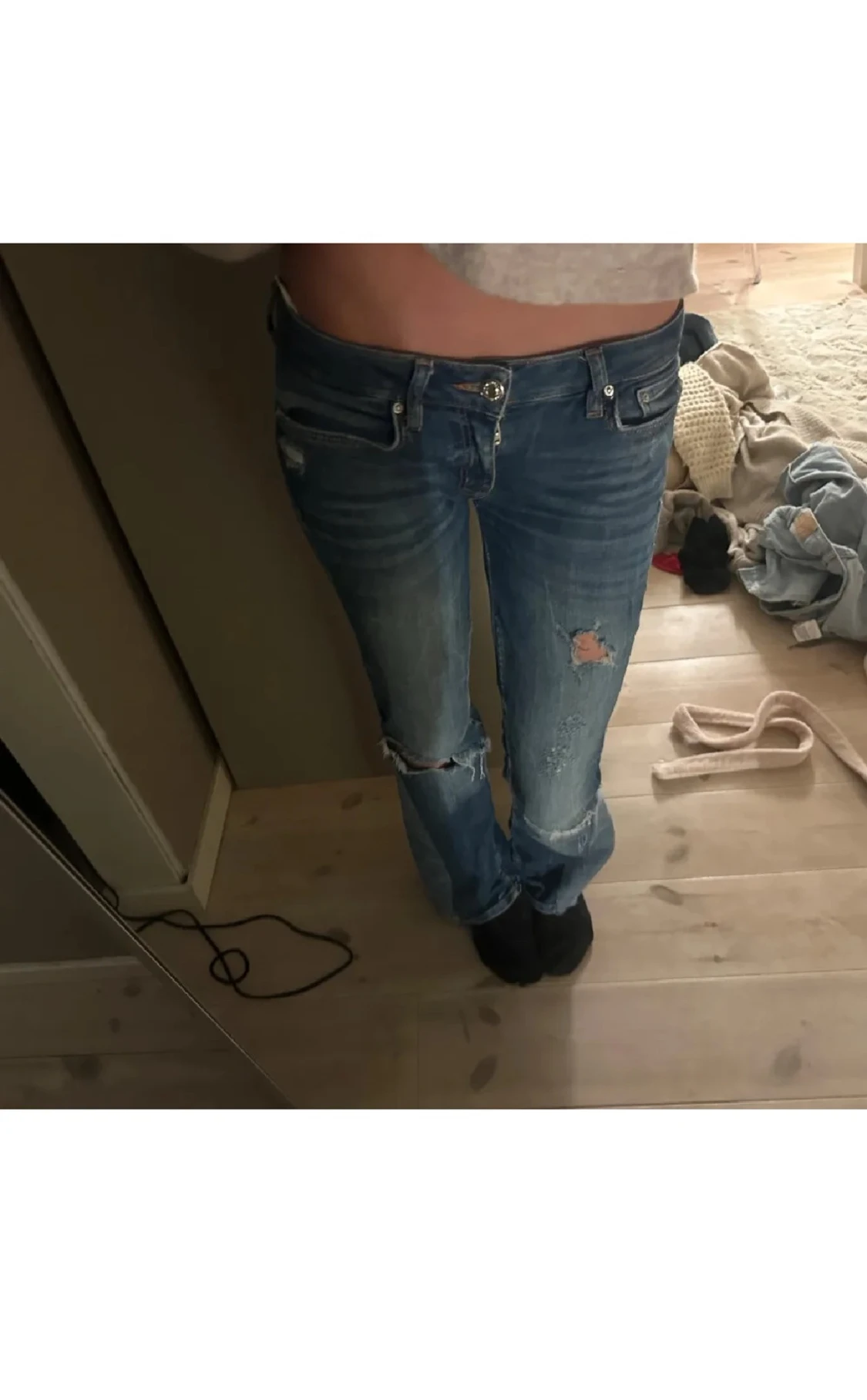 Low waist bootcut jeans - 1