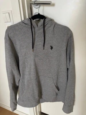 Hoodie från Ralph Lauren - Använd några gånger. 