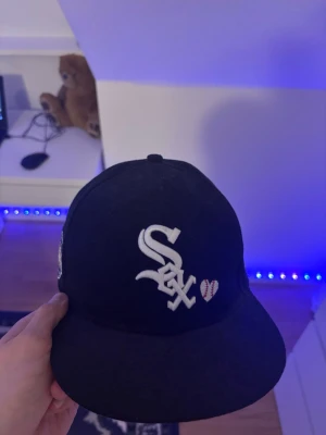 Svart SOX keps 57.7 CM - Riktigt fint skick och bekväm keps👍🏼