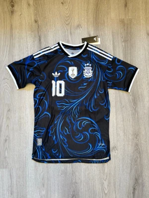 Argentina Messi  - Helt ny med tags, finns i M och L