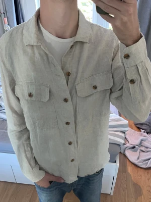 Linneovershirt  - Fräsch overshirt från Hampton Republic i 100% linne, perfekt till sommaren☀️😎| Storlek M | Mycket bra skick✅|