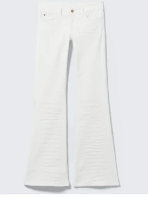 Cheap monday jeans  - Super fina Cheap monday jeans i mycket bra kvalitet. Ändast använt ett fåtal gånger!💗
