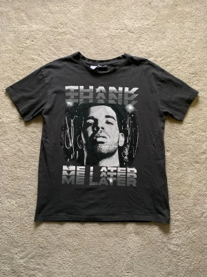 Drake t shirt - Tja, säljer denna snygga drake t shirt i storlek S